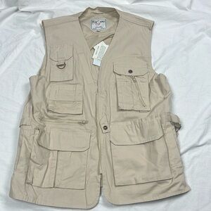 Foxfire Thunder River NWT fishing vest in stone.